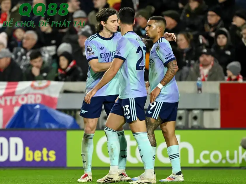 Arsenal đối đầu Brentford Arsenal đối đầu Brentford