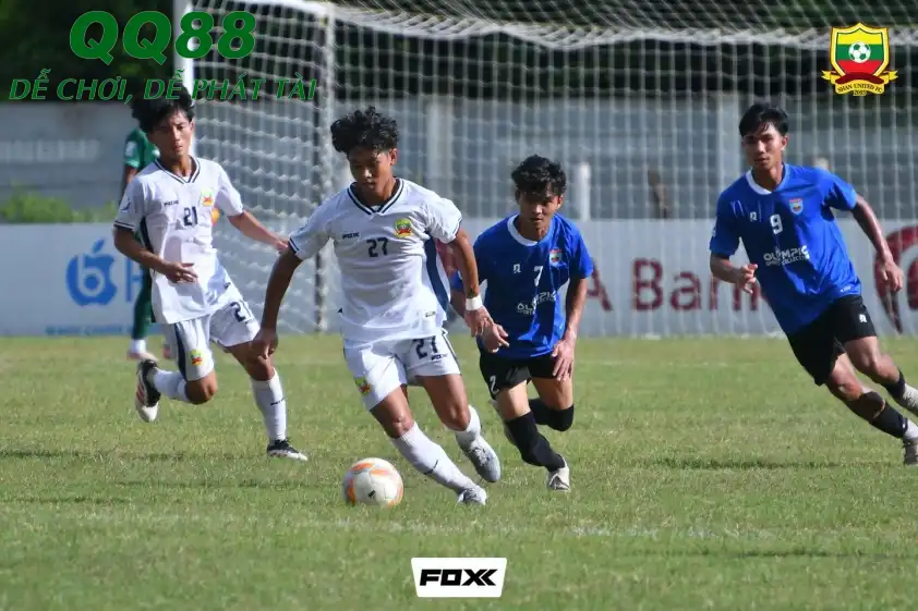 Shan United kiểm soát bóng rất tốt Shan United kiểm soát bóng rất tốt