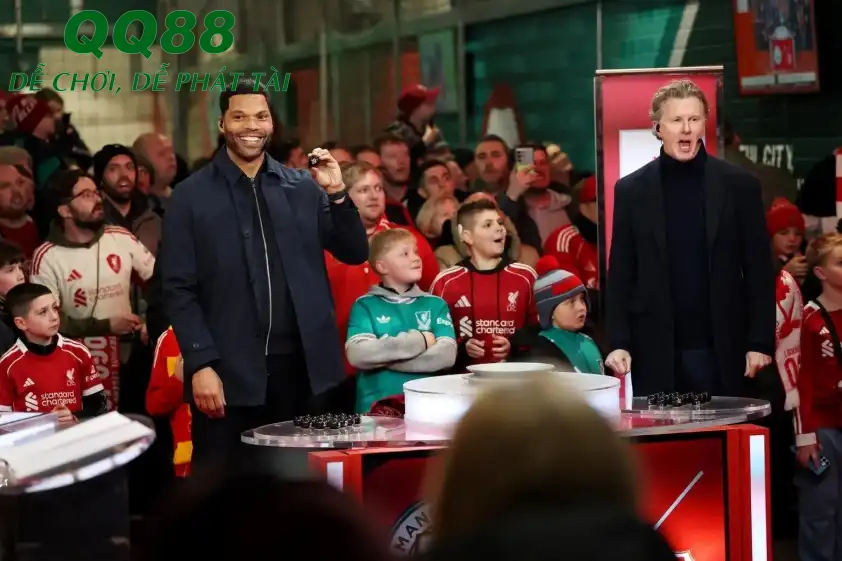 BTC FA Cup đang bị tố dàn xếp kết quả bốc thăm có lợi cho các đội bóng lớn. (Ảnh: FA) BTC FA Cup đang bị tố dàn xếp kết quả bốc thăm có lợi cho các đội bóng lớn. (Ảnh: FA)